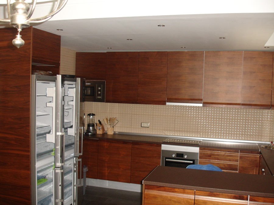 Cocina terminada e interior tras la reforma