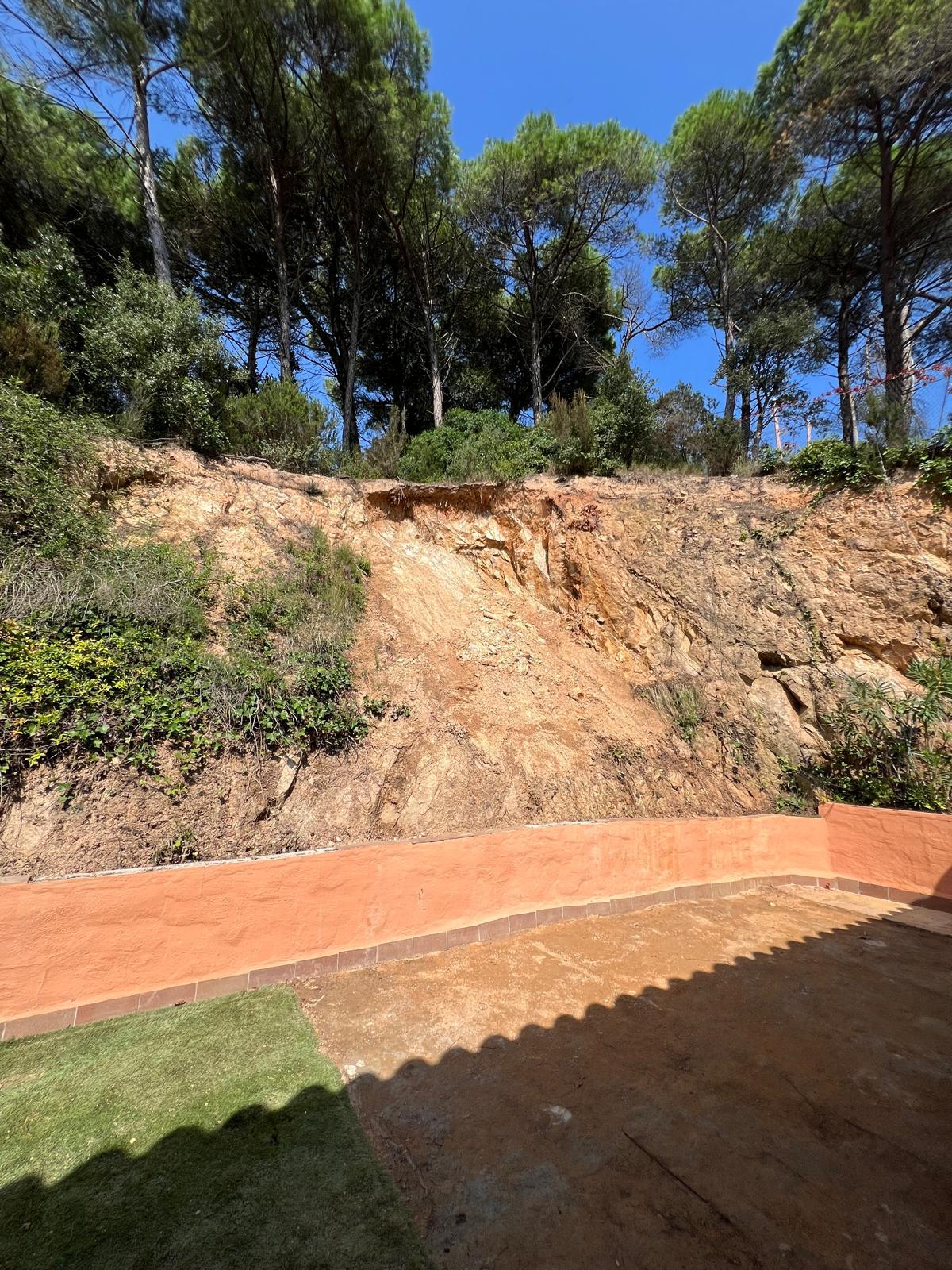 Estabilización de taludes y rocas